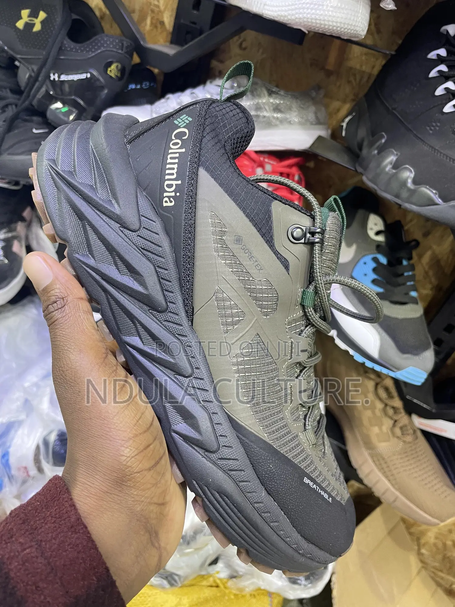Columbia Konos Sneakers