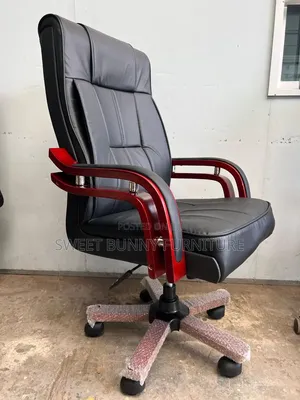 Exacative Chair