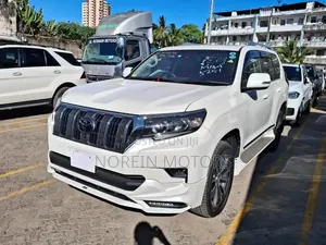 Toyota Land Cruiser Prado 4.0 Petrol TZ-G 2018 White
