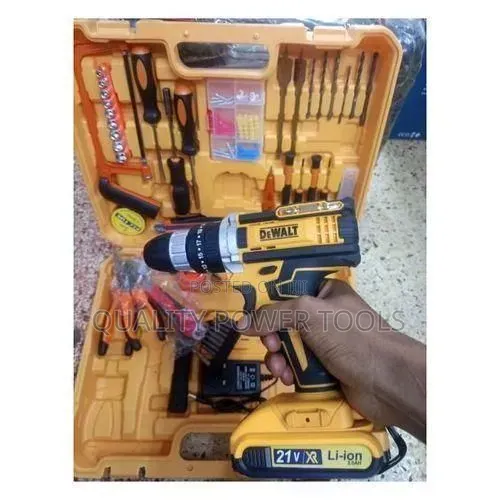Dewalt Cordless Hammer Drill With Accessories