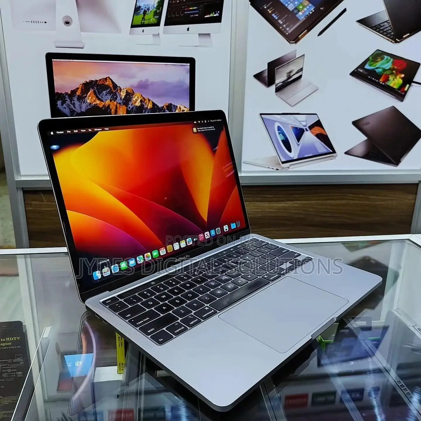 Laptop Apple MacBook Pro 2020 16GB Intel Core i7 SSD 1T