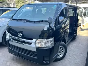 Toyota HiAce 2018 Blue