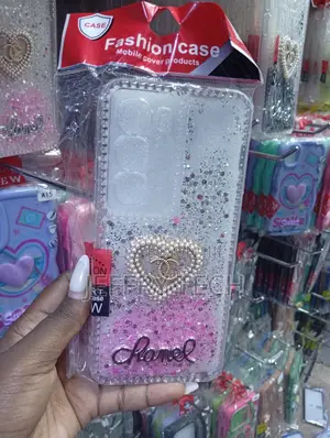 Tecno Spark 40 Pro Moving Glitter and Rhinestone Details.