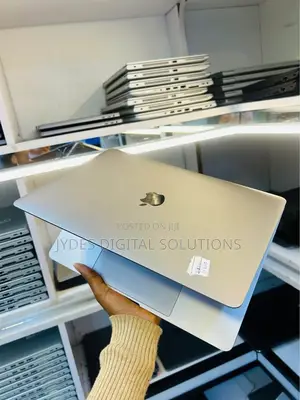 Laptop Apple MacBook Pro 2019 16GB Intel Core i7 SSD 1T