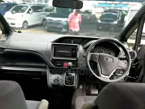 Toyota Voxy 2018 Black