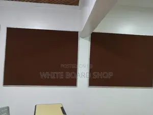High-Quality 4ft X 4ft Noticeboard for Kindergarten Classrooms