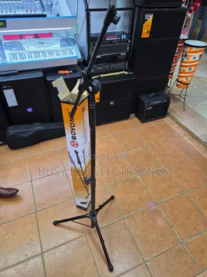 Tripod Boyong Microphone Stand