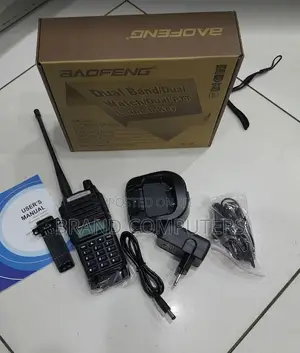Portable Roadtrip Walkie Talkie Uv82 Baofeng 3-5km Range