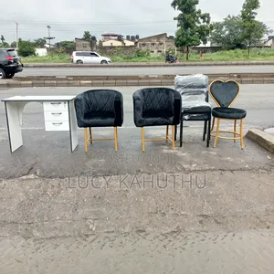 Velvet Black Spa Chairs With White Manicure Table