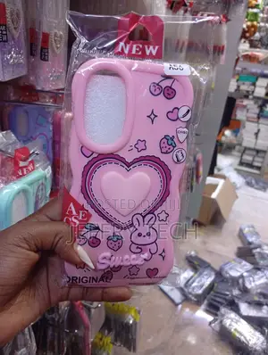 Oppo A56 Large Pink Heart-Shaped Pop-Out Socket in the Center Case