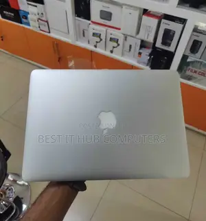 Laptop Apple MacBook Air 2015 8GB Intel Core i7 SSD 256GB