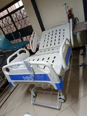 3 Crank Electric Bed Hospital Bed