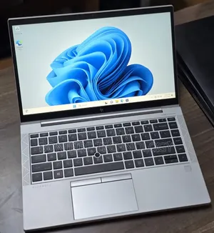 Laptop HP EliteBook 845 G8 8GB Intel Core i5 SSD 256GB