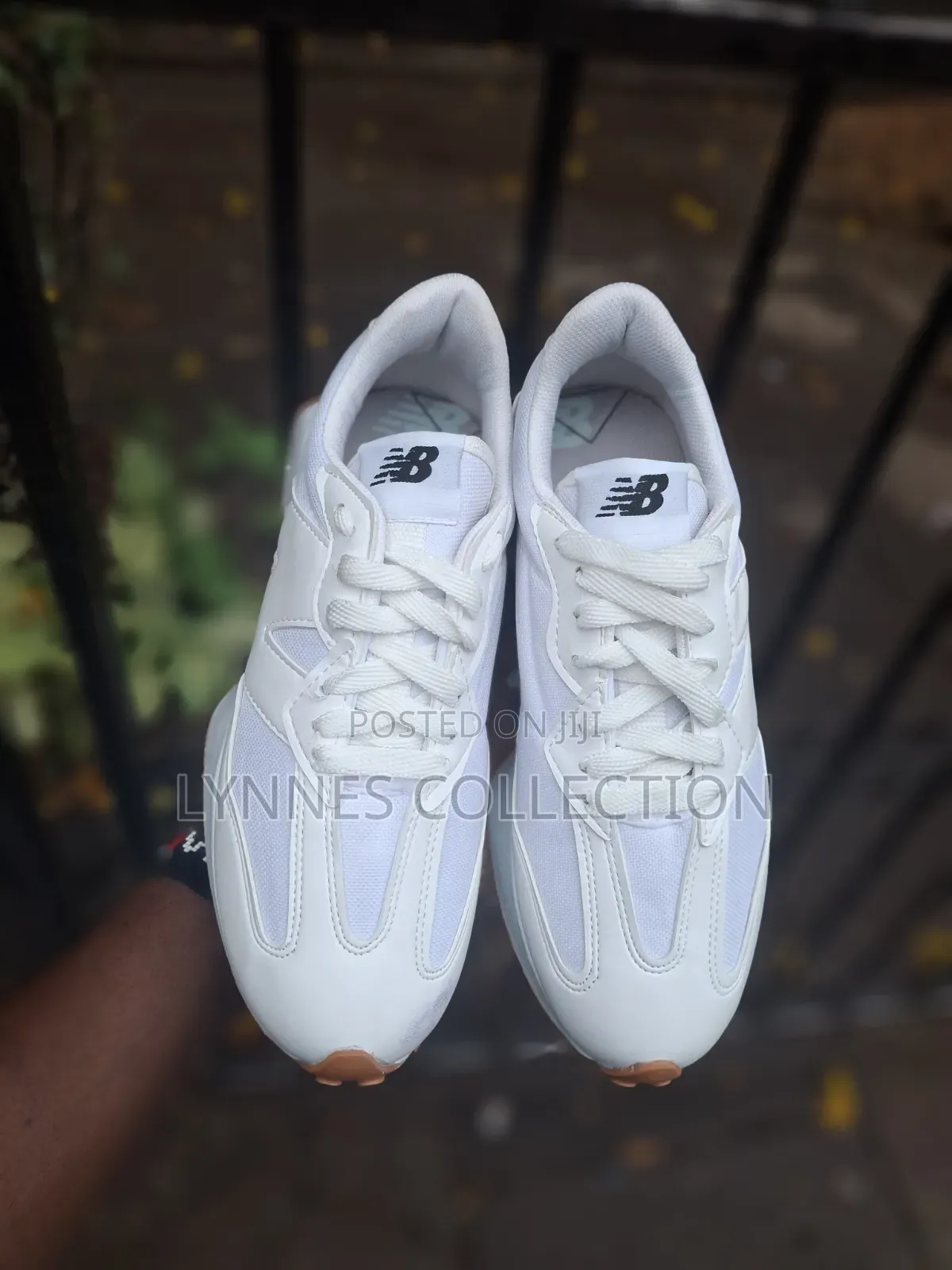 Ne Balance 327 Tripple White