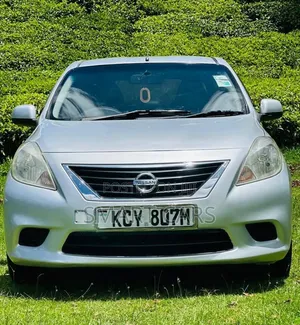 Nissan Latio 1.2 2013 Silver
