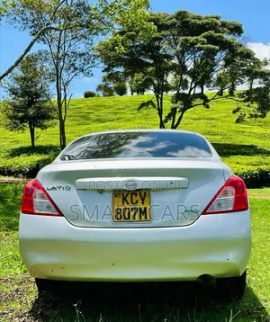 Nissan Latio 1.2 2013 Silver