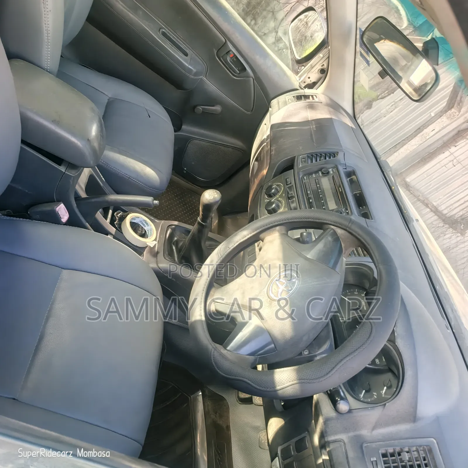 Toyota Hilux 2013 Silver