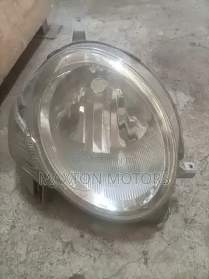 Headlight Sienta 2008