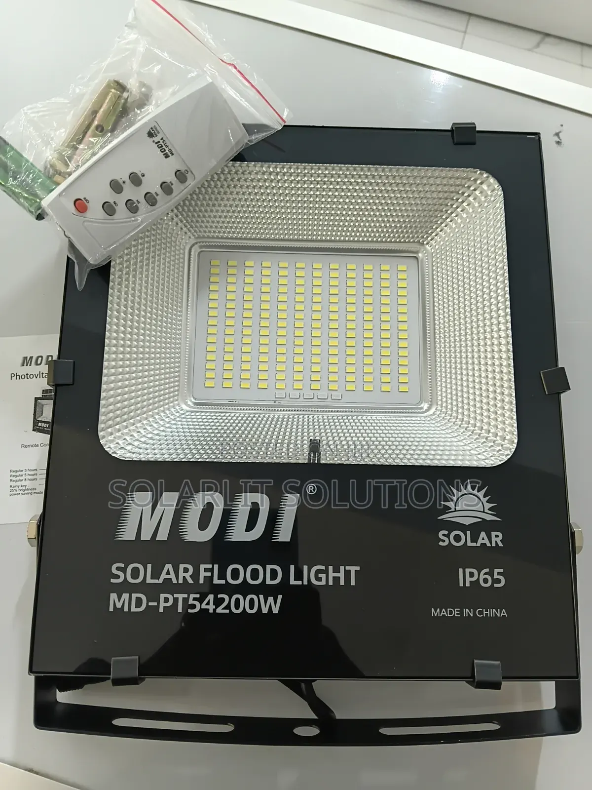 Modi 200w Solar Floodlight
