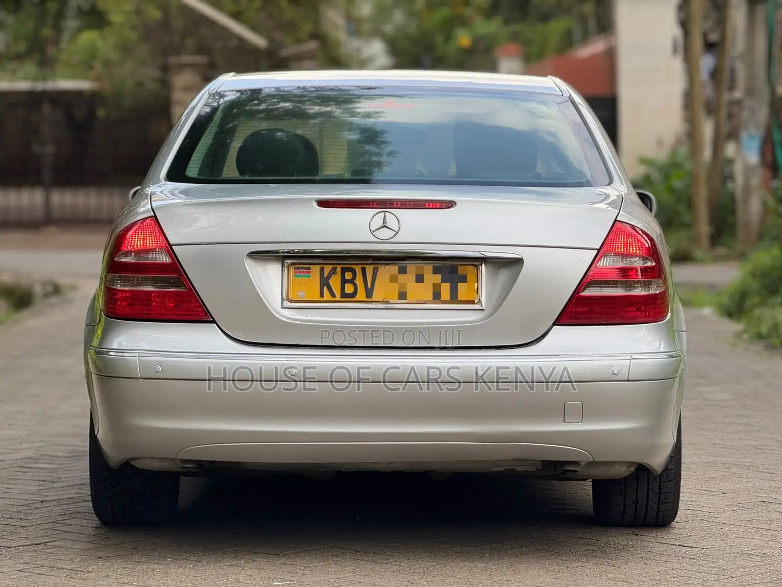 Mercedes-Benz E200 2006 Silver