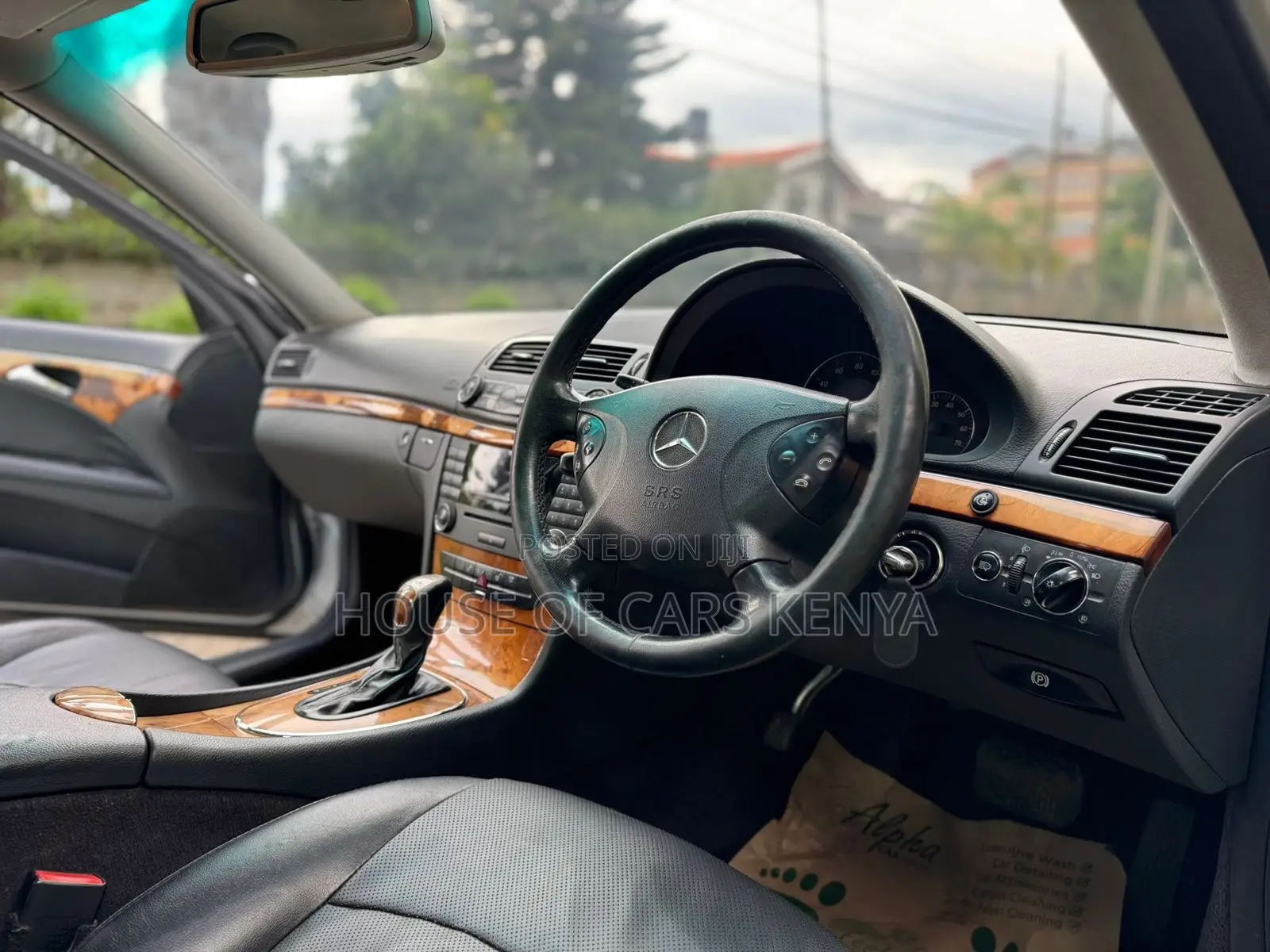 Mercedes-Benz E200 2006 Silver