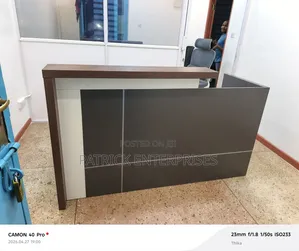 Executive Imported Modern Reception Desk 1.8 MTRS