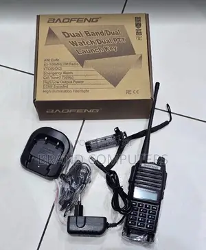Baofeng Uv-82 Dual Band Two-Way Radio 136-174mhz VHF With Earphones