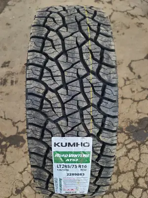 285 /75 R16 Kumho Tyres Road Venture a/T52 All-Terrain