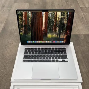 Laptop Apple MacBook Air 2022 M2 8GB Apple M2 SSD 256GB