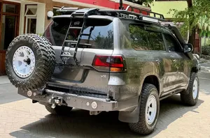 Toyota Land Cruiser 2018 Gray