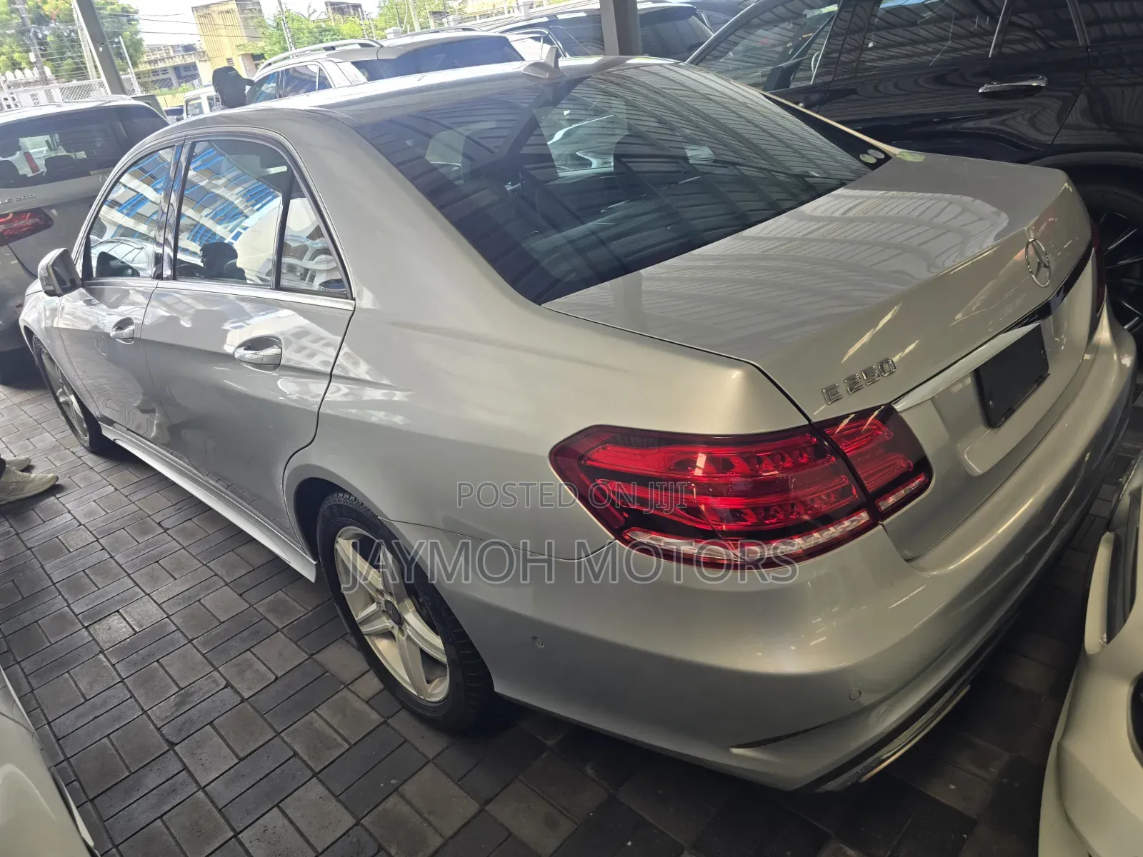 Mercedes-Benz E250 2016 Silver