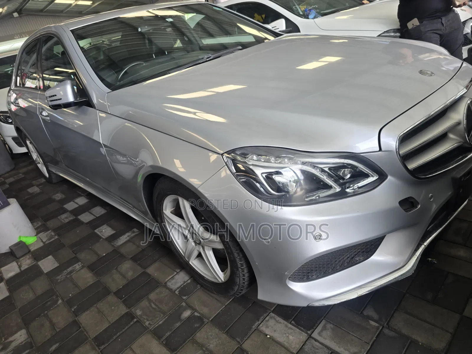 Mercedes-Benz E250 2016 Silver