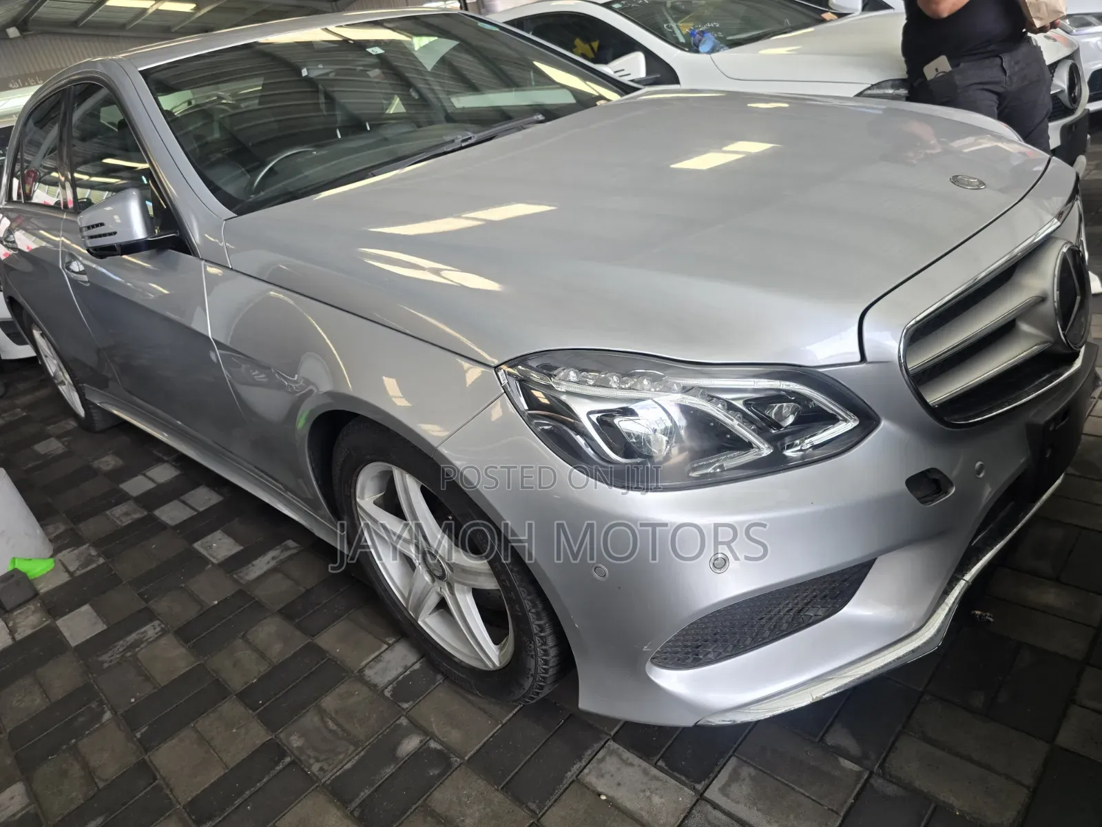 Mercedes-Benz E250 2016 Silver