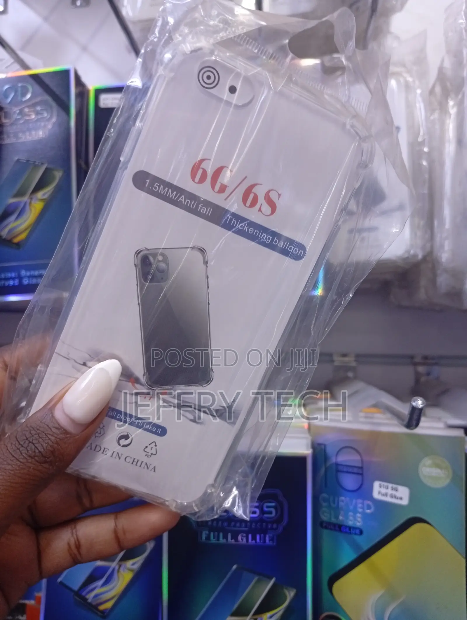 Raised Corners, Providing Protection for Apple iPhone 6
