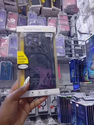 Tpu Honeycomb Pattern Back Case for the Apple iPhone 13 Pro Max.