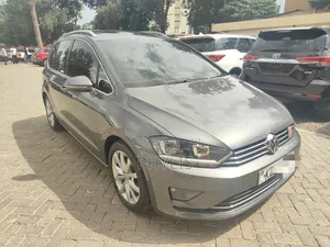 Volkswagen Golf TSI SE FWD 2018 Gray