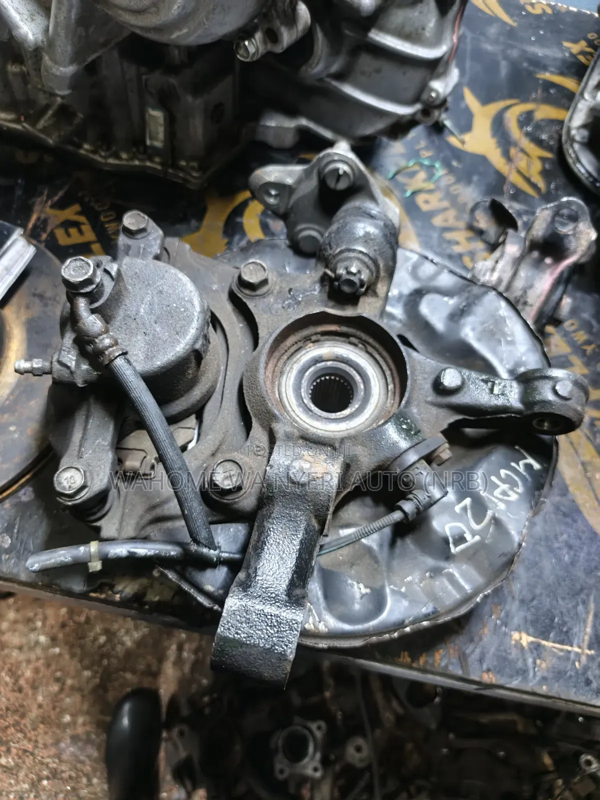 Hub Complete for Voxy,Noah Old Model