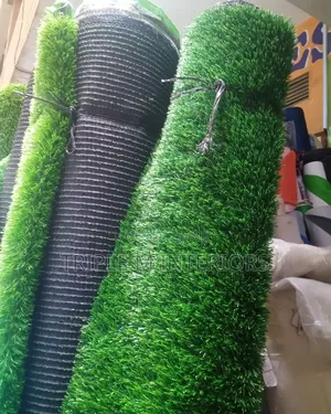 Supreme Outdoor 35mm Turf for All Seasons