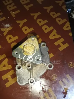 4b12 Engine Water Pump