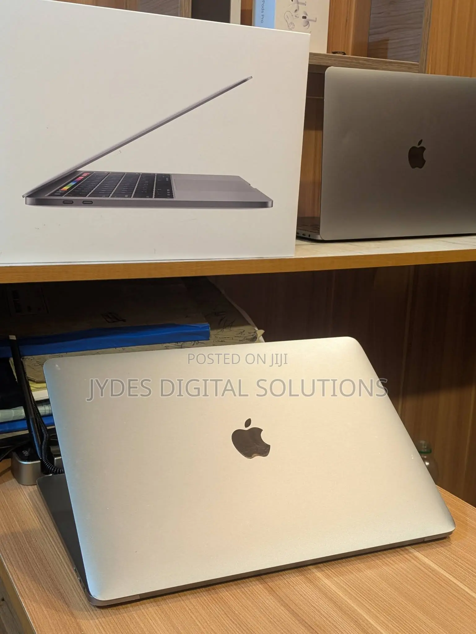 Laptop Apple MacBook Pro 2019 8GB Intel Core i5 SSD 256GB