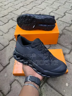 Cloudsurfer Trail 2 Trainers 
