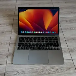 Laptop Apple MacBook Pro 2017 16GB Intel Core i7 SSD 512GB