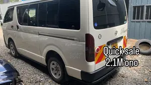 Toyota HiAce 2014 White
