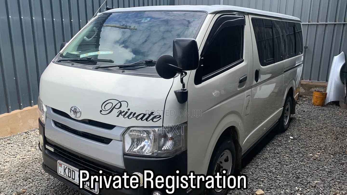 Toyota HiAce 2014 White