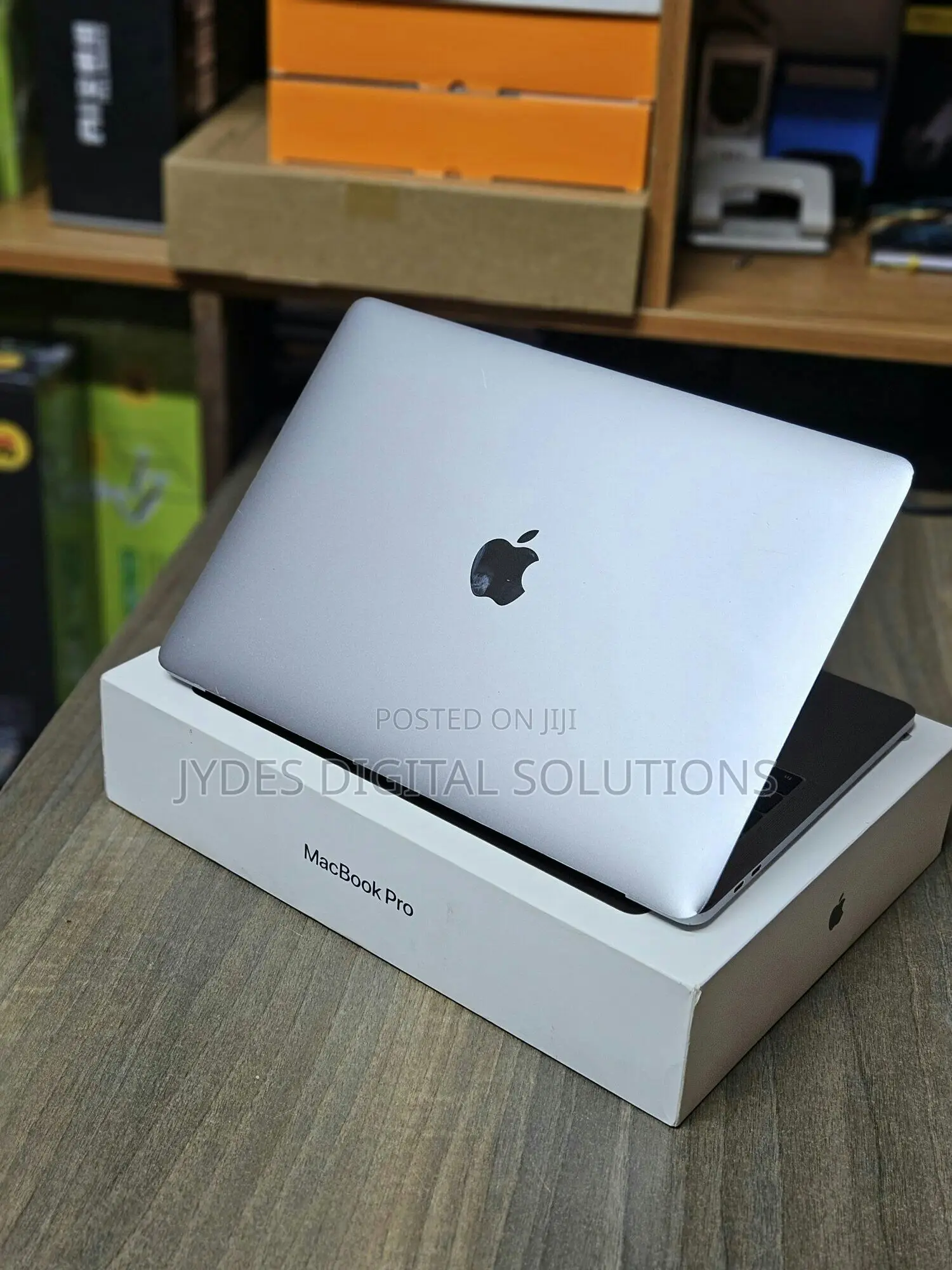 Laptop Apple MacBook Pro 2017 16GB Intel Core i7 SSD 256GB