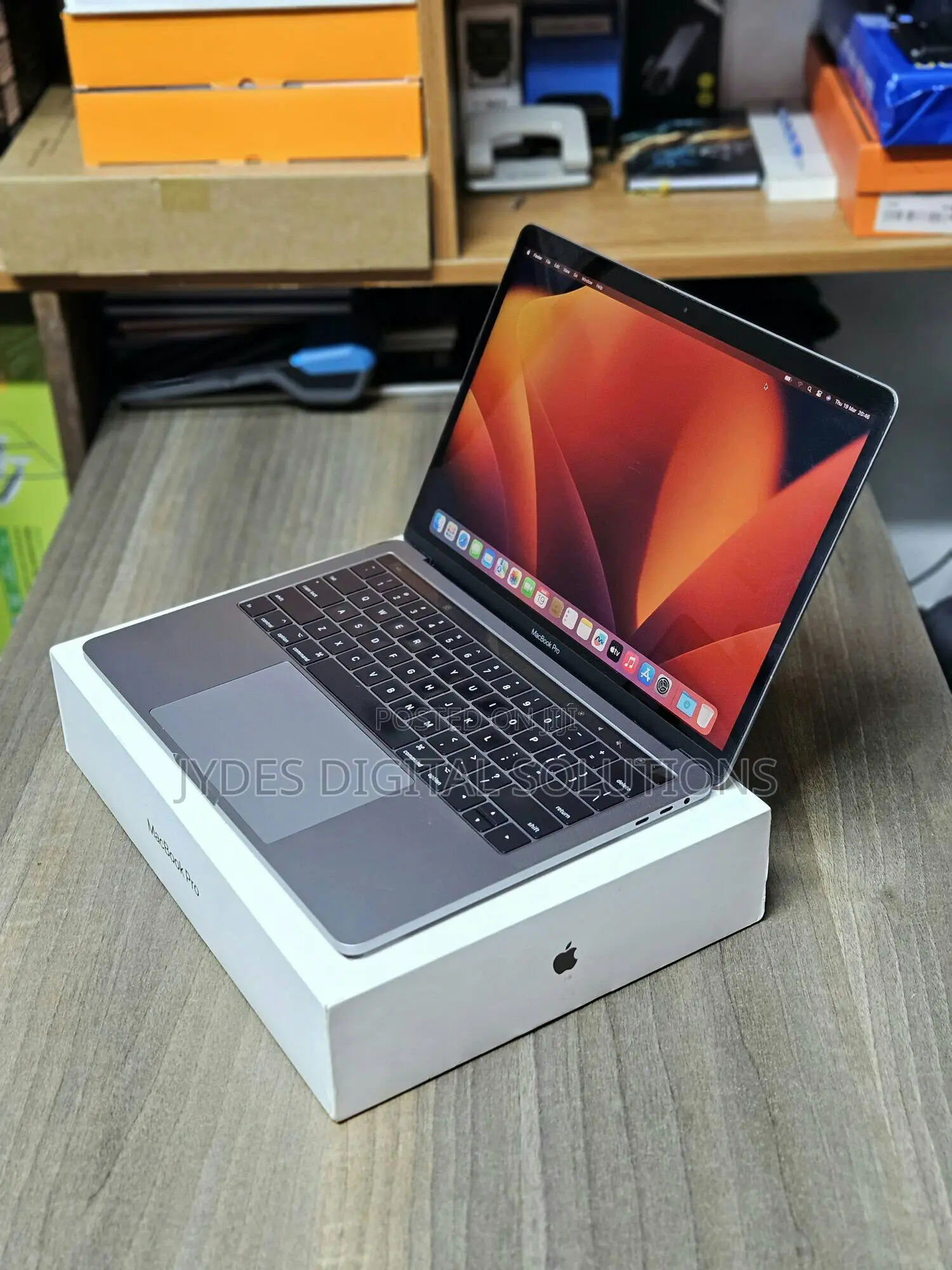 Laptop Apple MacBook Pro 2017 16GB Intel Core i7 SSD 256GB