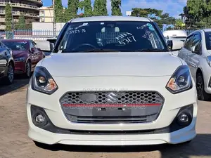 Suzuki Swift 2019 Off white