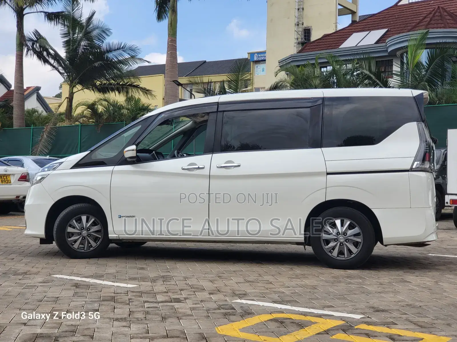 Nissan Serena 2019 White