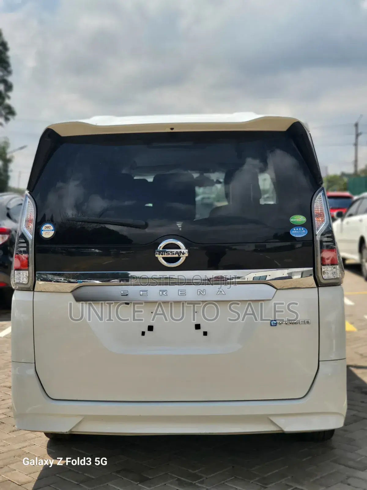 Nissan Serena 2019 White