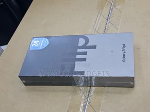 New Samsung Galaxy Z Flip4 256 GB Blue